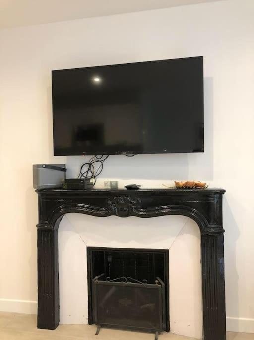 Central Apartment In The Heart Of The Marais With Air Conditioning Paris Dış mekan fotoğraf